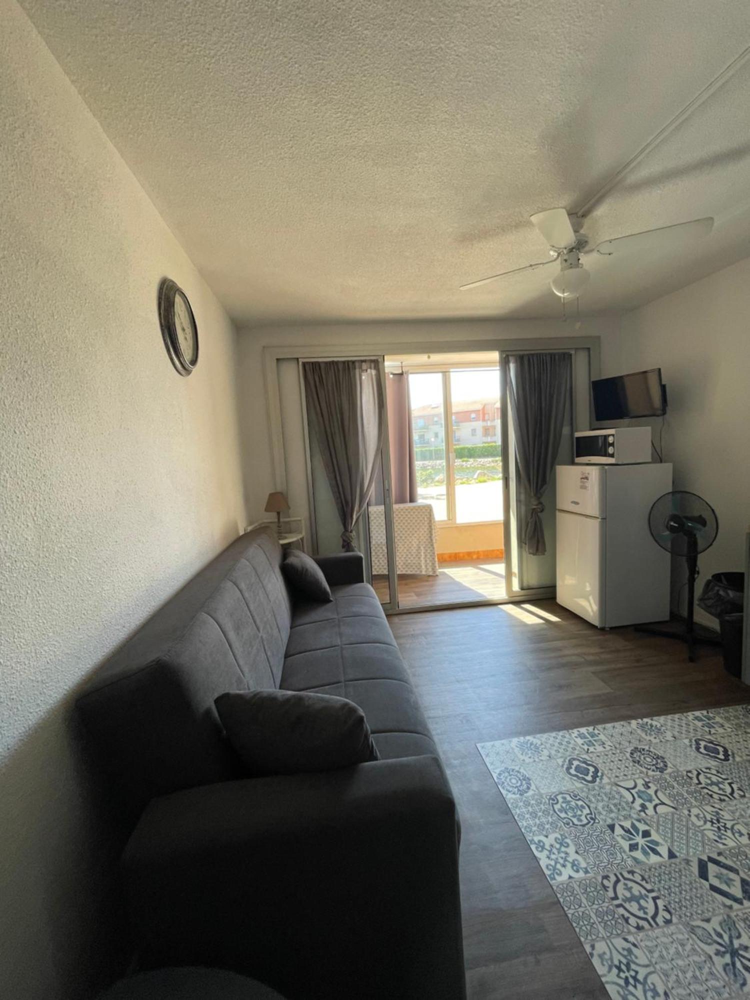 Parenthese Au Bord De L'Eau Apartment Port-la-Nouvelle Exterior photo